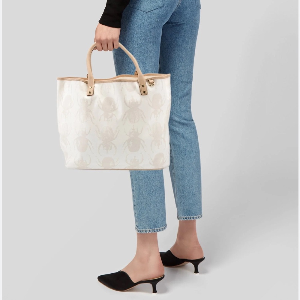 India Hicks Mayfair Beetle Tote Canvas Leather Tassel Charm Tan Cream - Picture 5 of 13